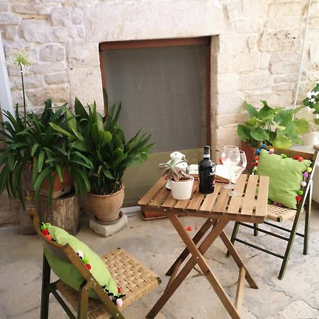 Corte Sagarriga Visconti Bed & Breakfast Giovinazzo Exterior photo